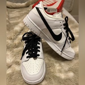 Nike low dunk reverse panda shoes
